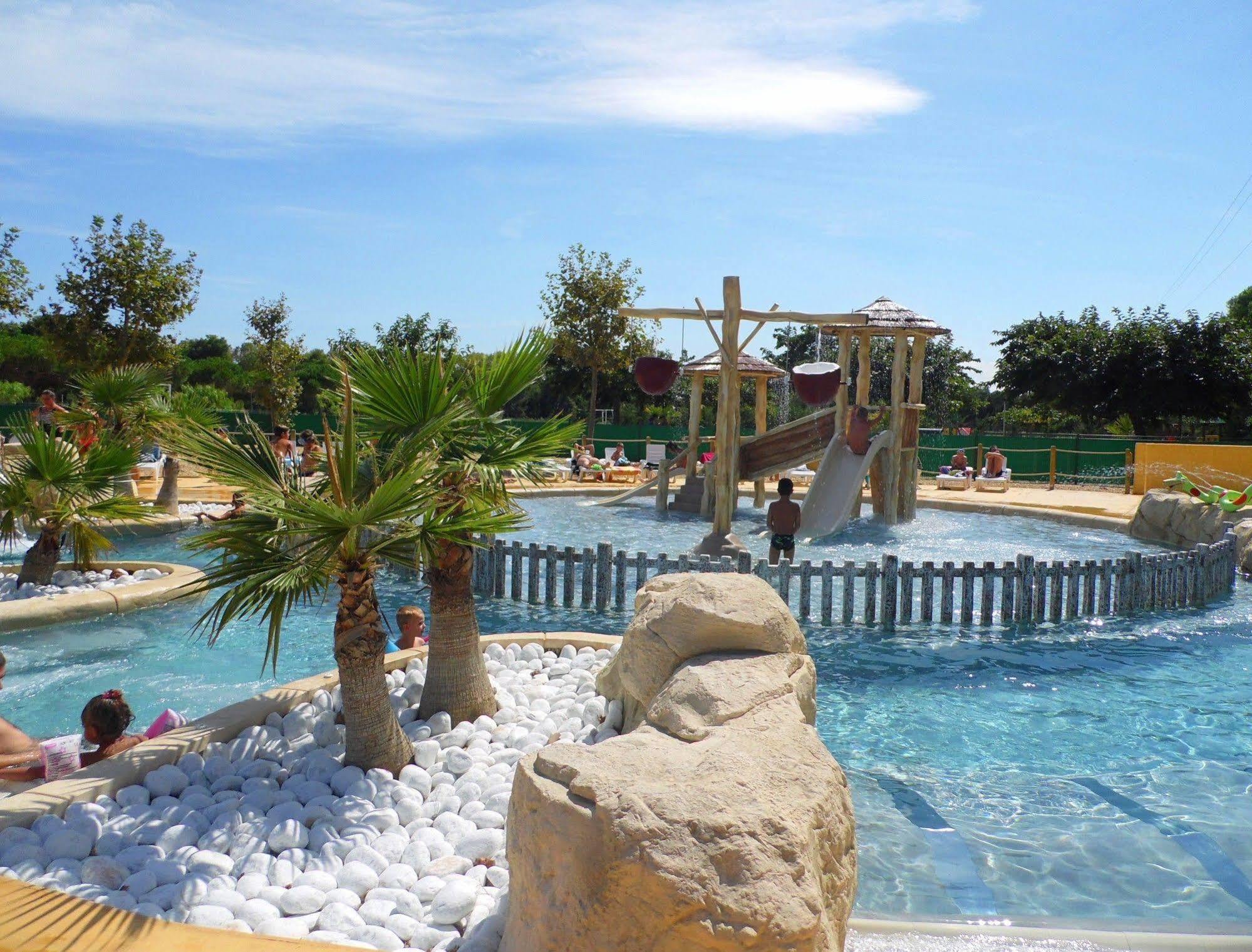 Camping Le Sainte Marie ภายนอก รูปภาพ