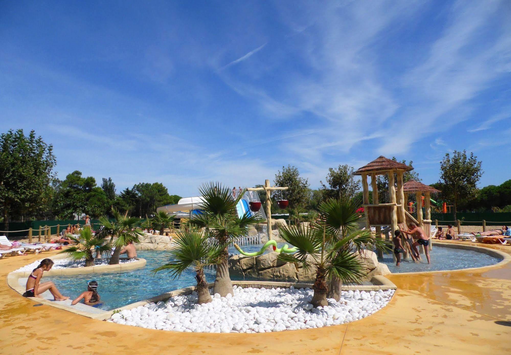 Camping Le Sainte Marie ภายนอก รูปภาพ